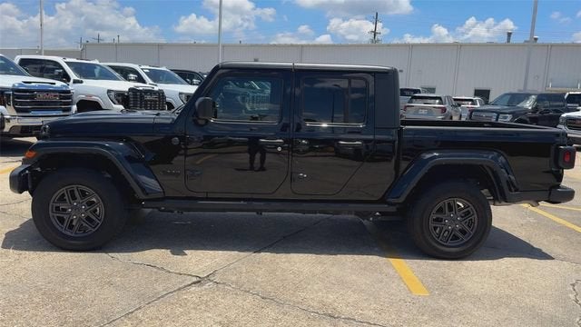 2024 Jeep Gladiator Sport S