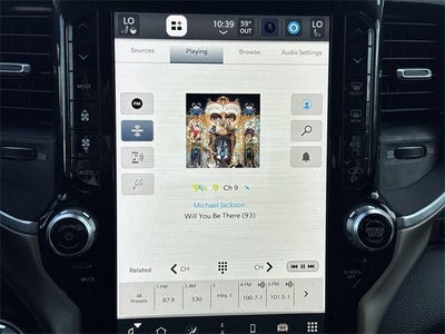 2022 RAM 1500 Laramie Crew Cab 4x2 5'7" Box