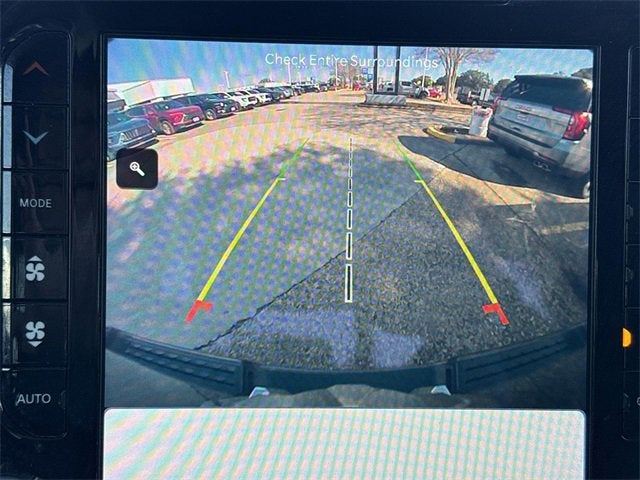 2022 RAM 1500 Laramie Crew Cab 4x2 5'7" Box