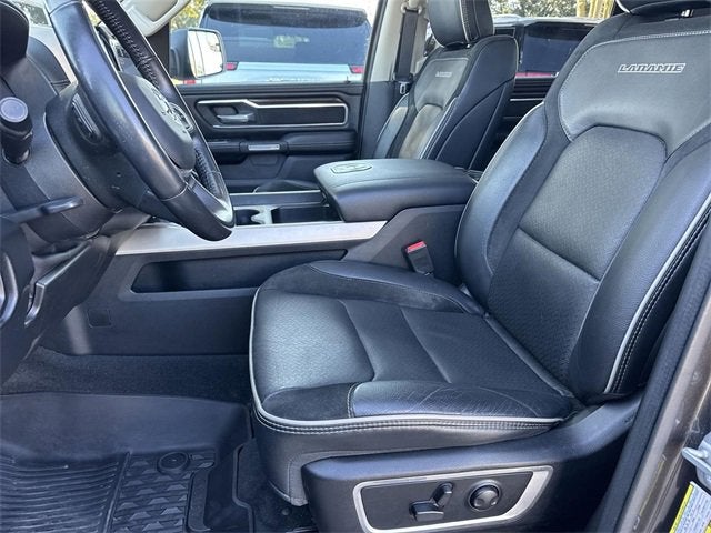 2022 RAM 1500 Laramie Crew Cab 4x2 5'7" Box