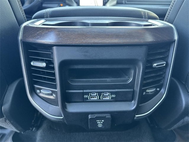 2022 RAM 1500 Laramie Crew Cab 4x2 5'7" Box