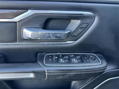 2022 RAM 1500 Laramie Crew Cab 4x2 5'7" Box