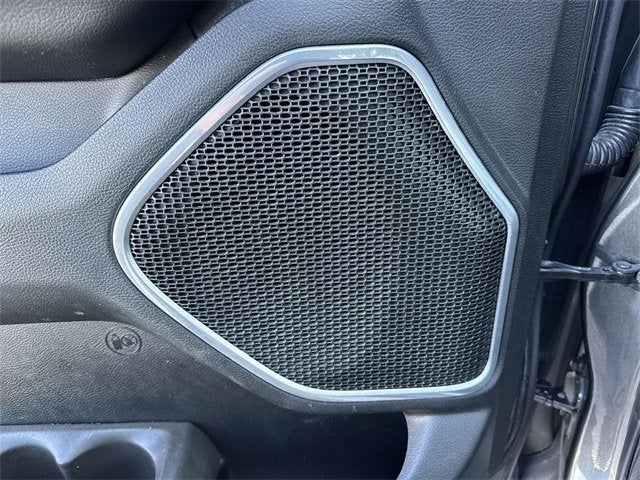 2022 RAM 1500 Laramie Crew Cab 4x2 5'7" Box