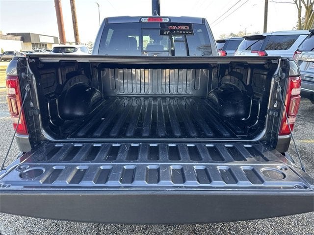 2022 RAM 1500 Laramie Crew Cab 4x2 5'7" Box