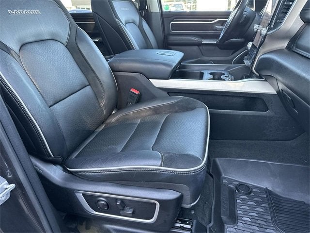 2022 RAM 1500 Laramie Crew Cab 4x2 5'7" Box