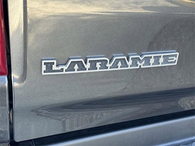 2022 RAM 1500 Laramie Crew Cab 4x2 5'7" Box