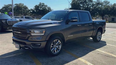 2022 RAM 1500 Laramie Crew Cab 4x2 5'7" Box