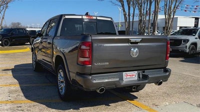 2022 RAM 1500 Laramie Crew Cab 4x2 5'7" Box