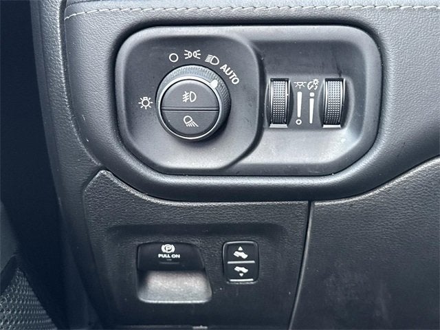 2023 RAM 1500 Limited Crew Cab 4x4 5'7" Box