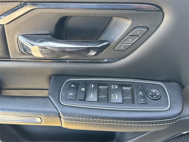 2023 RAM 1500 Limited Crew Cab 4x4 5'7" Box