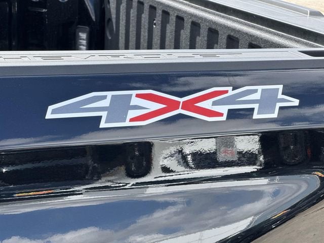 2025 Chevrolet Silverado 1500 LT (2FL)