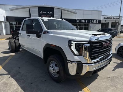 2026 GMC Sierra 3500 HD Chassis Cab Pro