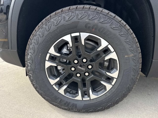 2027 GMC Acadia AT4