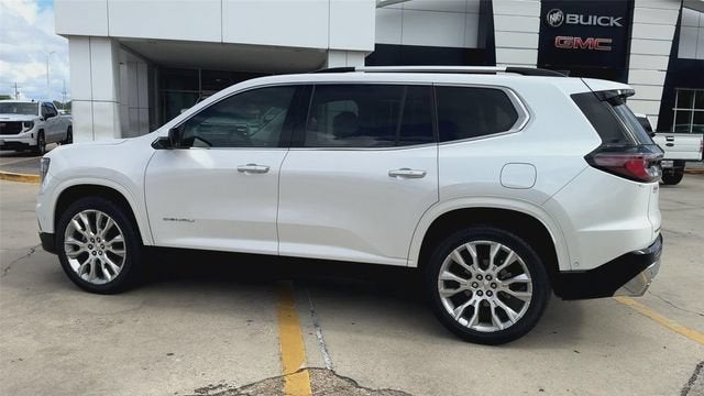 2024 GMC Acadia Denali