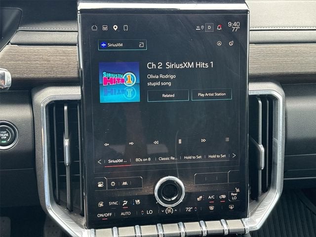 2025 GMC Acadia Denali