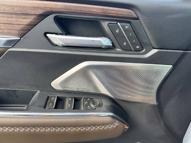 2027 GMC Acadia Denali Ultimate