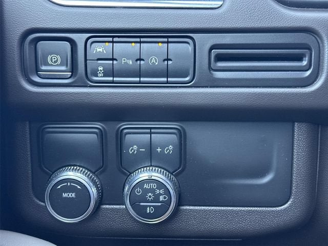 2023 GMC Yukon SLE