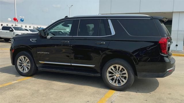 2023 GMC Yukon SLT