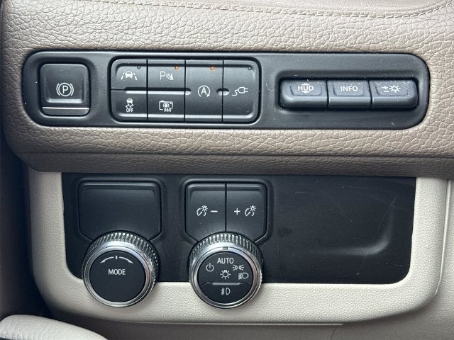 2022 GMC Yukon Denali - Photo 18