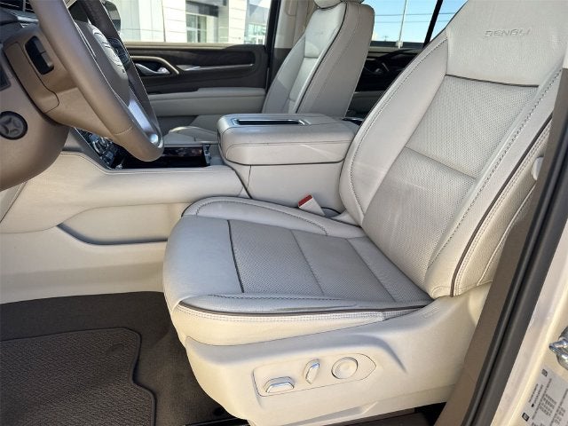 2023 GMC Yukon Denali - Photo 20