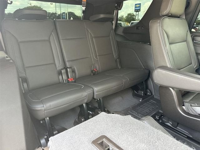 2023 GMC Yukon Denali - Photo 28