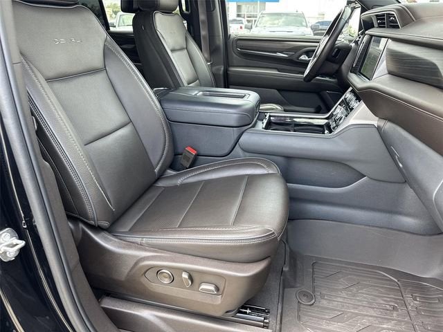 2023 GMC Yukon Denali - Photo 29