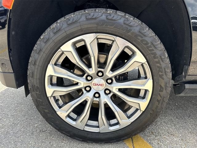 2023 GMC Yukon Denali - Photo 34