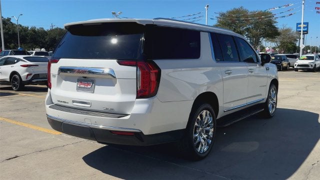 2023 GMC Yukon XL SLT
