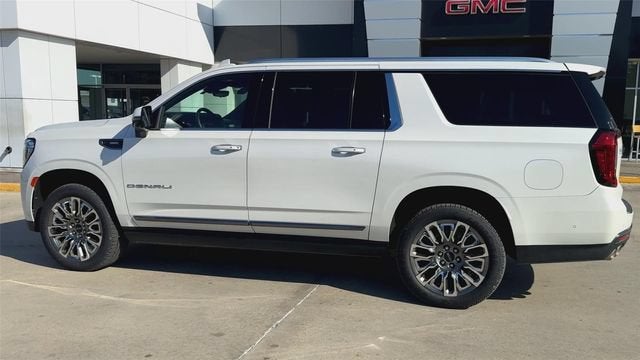 2023 GMC Yukon XL Denali Ultimate - Photo 6