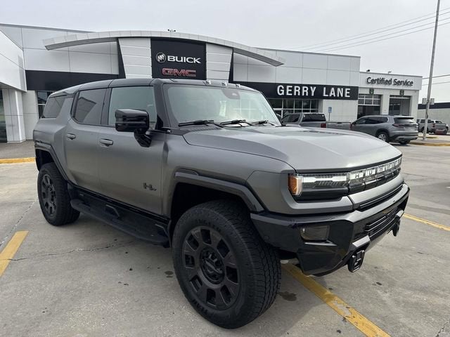 2026 GMC Hummer EV 3X SUV's photo