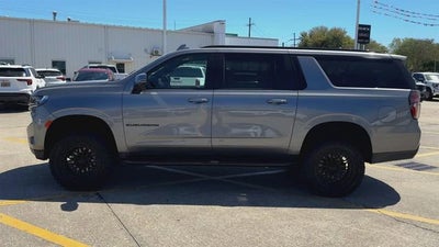 2022 Chevrolet Suburban RST