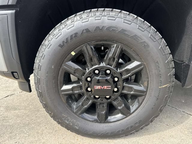 2026 GMC Sierra 2500HD AT4 - Photo 3