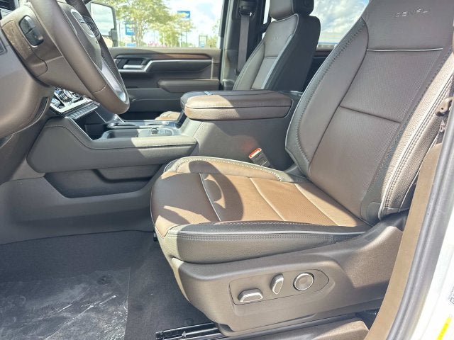 2026 GMC Sierra 3500HD Denali - Photo 10