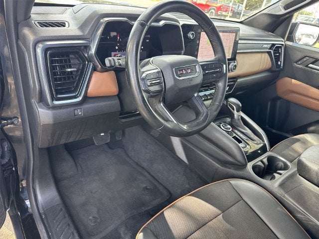 2023 GMC Canyon 4WD AT4