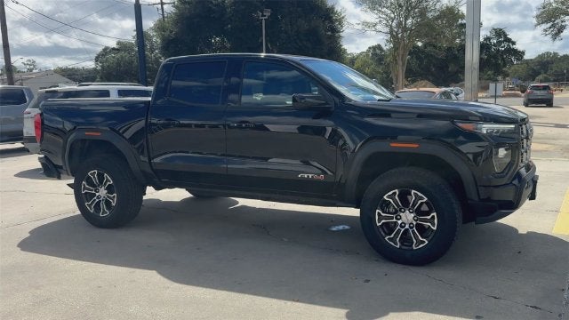 2023 GMC Canyon 4WD AT4