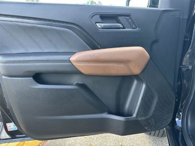 2023 GMC Canyon 4WD AT4