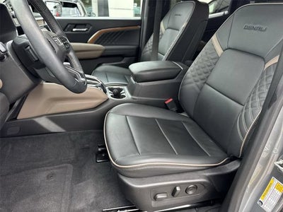 2023 GMC Canyon 4WD Denali