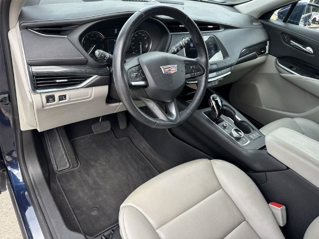 2020 Cadillac XT4 FWD Premium Luxury