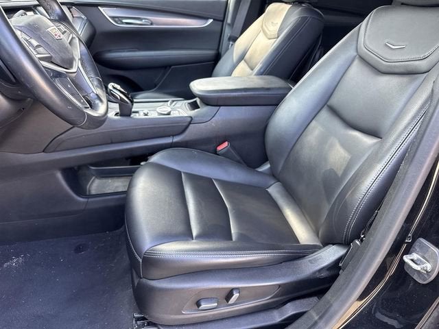 2022 Cadillac XT5 Luxury