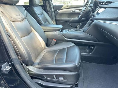 2022 Cadillac XT5 Luxury