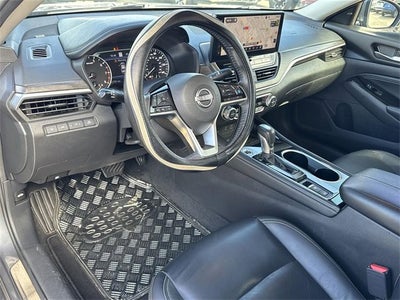 2023 Nissan Altima SL FWD