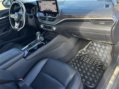 2023 Nissan Altima SL FWD