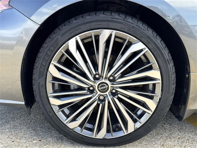 2023 Nissan Altima SL FWD