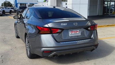 2023 Nissan Altima SL FWD