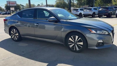 2021 Nissan Altima SL FWD