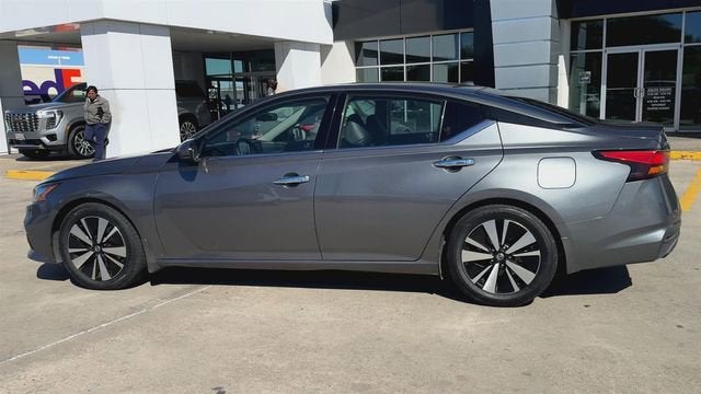 2021 Nissan Altima SL FWD