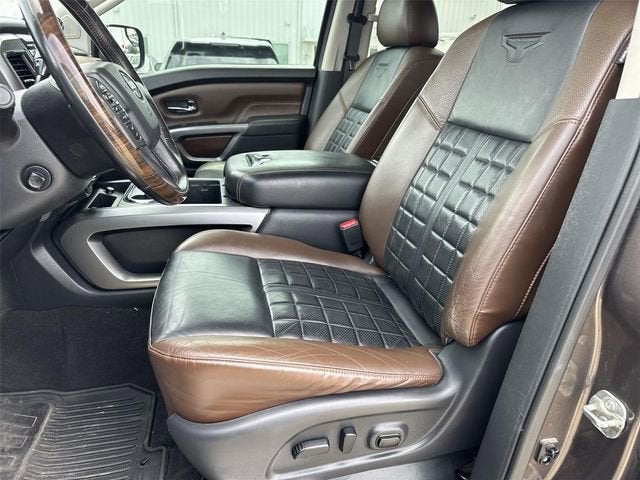 2019 Nissan TITAN Platinum Reserve