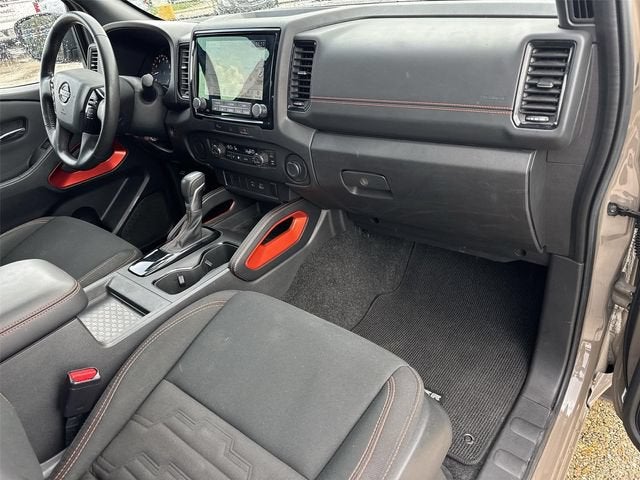 2024 Nissan Frontier Crew Cab PRO-X 4x2