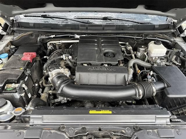 2024 Nissan Frontier Crew Cab PRO-X 4x2
