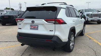 2025 Toyota RAV4 XLE Premium